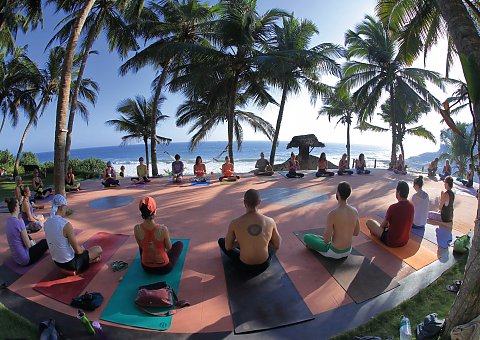 Yoga im Manaltheeram Ayurveda Resort in der Gruppe