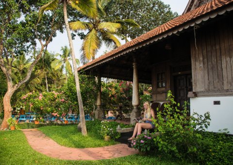 Im Somatheeram Ayurveda Resort wohnen Sie während Ihrer Kur in einem gemütlichen Haus in traditionellem Kerala-Stil