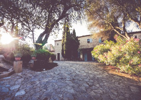 Treten Sie ein in die Finca Son Mola Vell und genießen Sie eine Woche voller Yoga