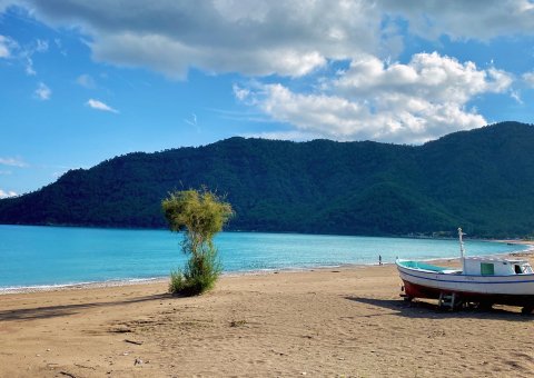 Gönnen Sie sich eine Auszeit am wunderschönen Strand