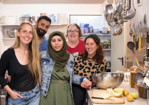 Das Küchen-Team freut sich darauf Sie mit biologischen Speisen zu bekochen