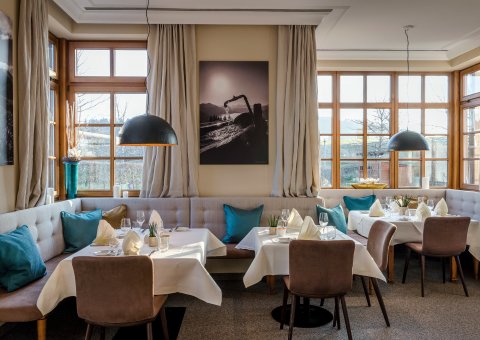 Das moderne Restaurant mit stilvollem Ambiente