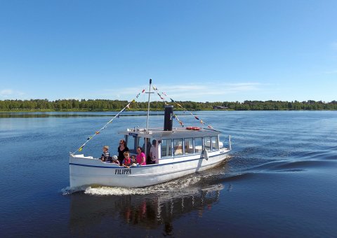 Erkunden Sie die Region um das Hotel Filipsborg mit dem Boot